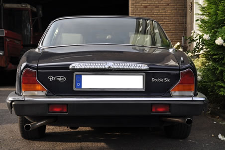 Heck des Jaguar Double Six