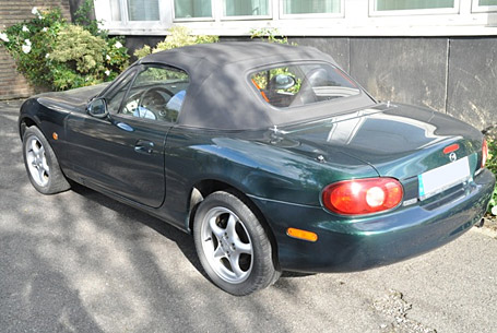 Mazda MX5 in grün